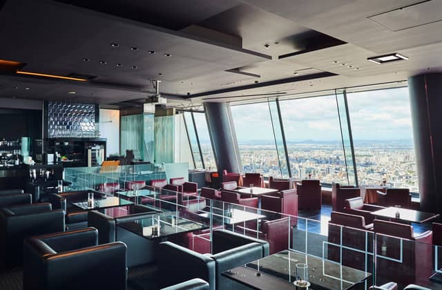 【公式】MAISON 8(メゾンエイト)|名古屋駅直結・地上180mの光溢れる天空ウェディング