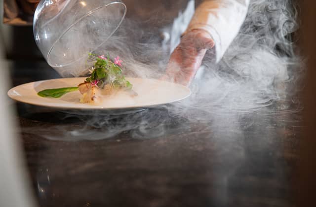 【公式】MAISON 8(メゾンエイト)|名古屋駅直結・地上180mの光溢れる天空ウェディング