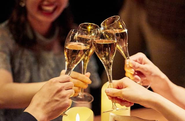 【公式】MAISON 8(メゾンエイト)|名古屋駅直結・地上180mの光溢れる天空ウェディング