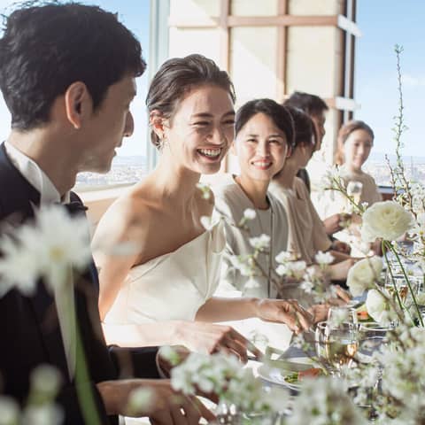 【公式】MAISON 8(メゾンエイト)|名古屋駅直結・地上180mの光溢れる天空ウェディング