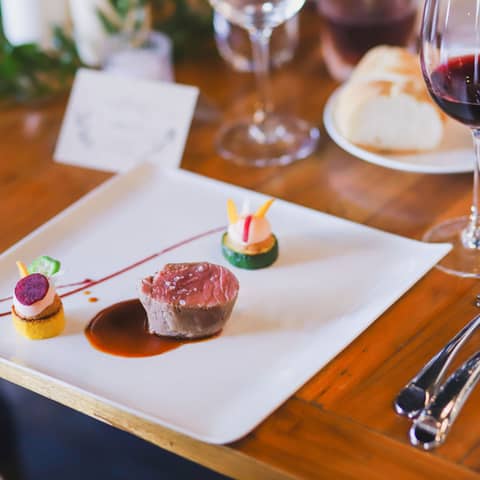 【会費2万ご負担0円】上質でリーズナブルな会費制ウェディングプラン