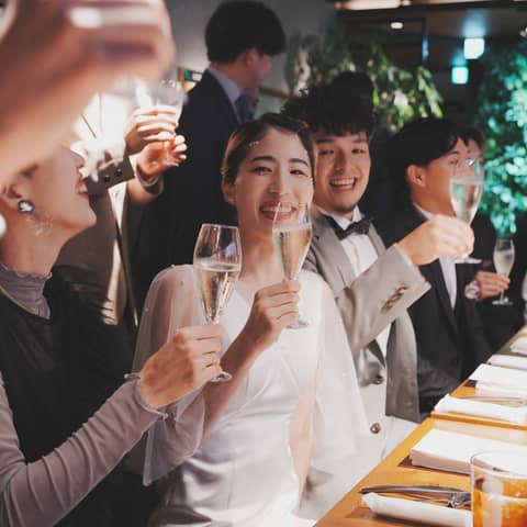 【少人数プラン】ドレスヘア・装花・カメラマン付|20名73万お食事会♪