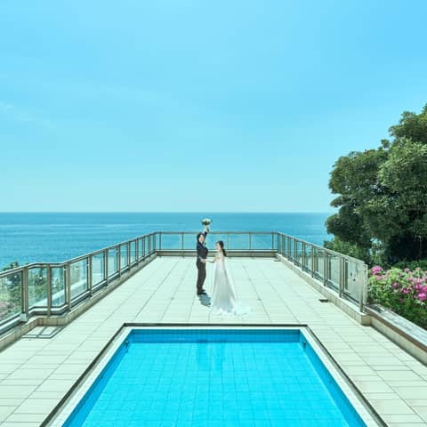 理想のガーデン結婚式を実現する!神奈川の結婚式場【AT TERRACE ninomiya 】