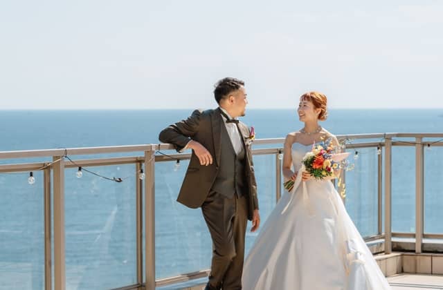 理想のガーデン結婚式を実現する!神奈川の結婚式場【AT TERRACE ninomiya 】