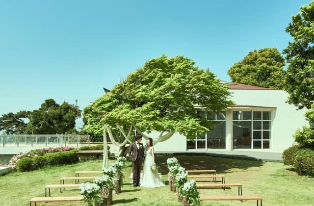 理想のガーデン結婚式を実現する!神奈川の結婚式場【AT TERRACE ninomiya 】