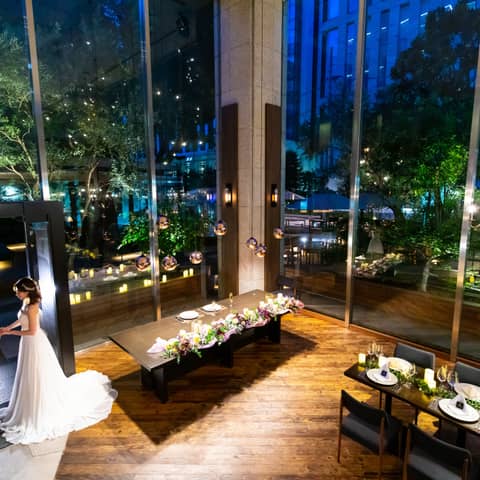 【美食×幻想的な雰囲気】ナイトWeddingプラン♪30人42万円~