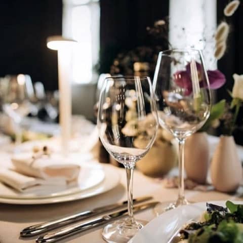 ★ウエパ限定特典!土日料金なし★チャペル挙式×少人数会食プラン