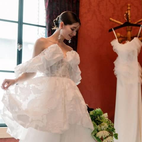 【ナイトウェディング】ロマンティックな雰囲気に包まれる夜の結婚式