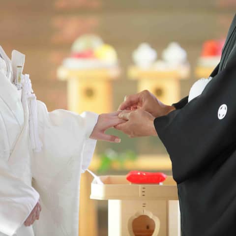 【神前挙式×リゾート】非日常で叶える上質ウェディング