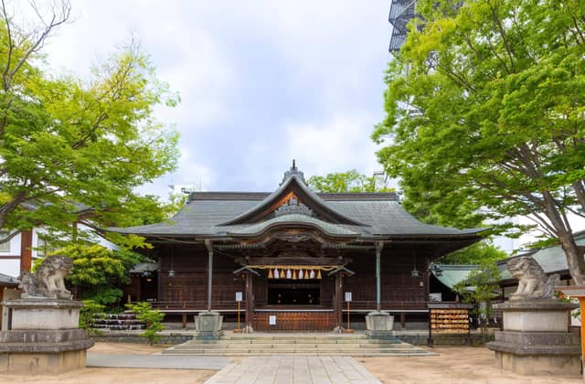 御料理 万る山(国登録有形文化財)