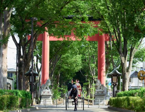 ◇氷川参道を優雅に人力車で【提携神社で挙式後の披露宴プラン】198万円