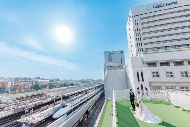 【ブライダル公式】新横浜グレイスホテルの結婚式場Roseun Charme (ロゼアン シャルム)