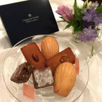 【ホテル特製スウィーツBOX】香り高い焼き菓子をプレゼント