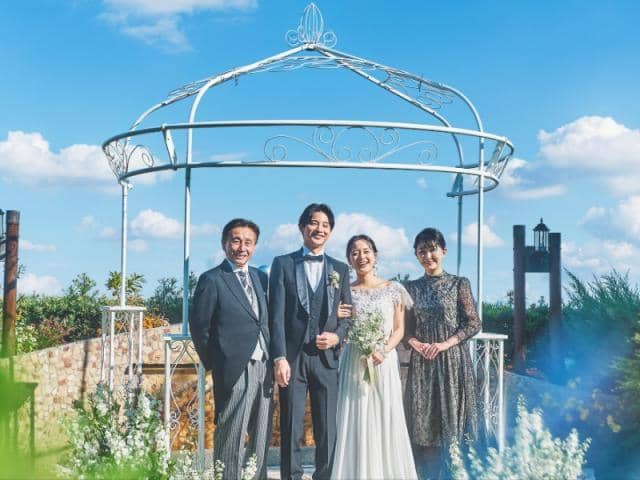 【公式】ホテルプラザ神戸 結婚式|空と海のガーデンウェディング