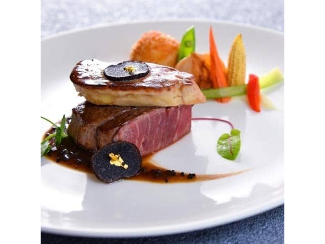 【公式】ホテルプラザ神戸 結婚式|空と海のガーデンウェディング