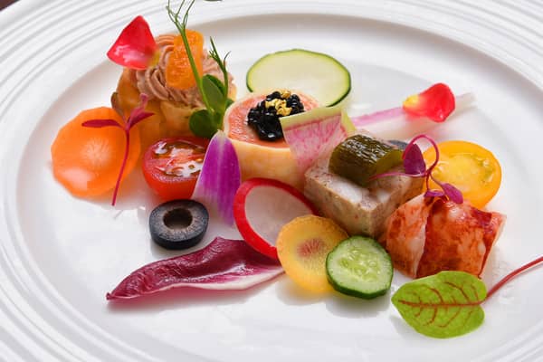 【公式】ホテルプラザ神戸 結婚式|空と海のガーデンウェディング