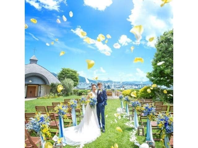【公式】ホテルプラザ神戸 結婚式|空と海のガーデンウェディング