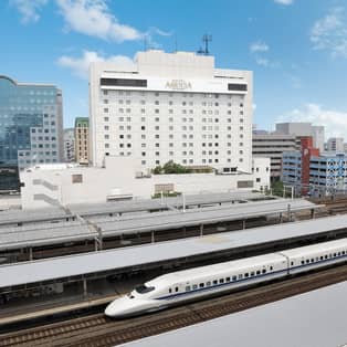 【公式】ホテルアソシア静岡/静岡のホテルウエディング。静岡駅徒歩1分 静岡駅北口徒歩1分というアクセスの良さはゲストへのおもてなしの第一歩