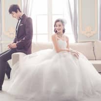 ご新郎様・ご新婦様の衣装が50%OFF!!