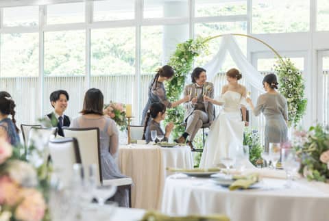 ＼少人数婚／家族や親しい友人とプライベートウエディング