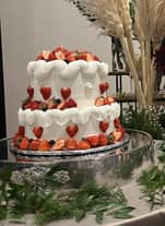 お誕生日月限定特典《ウェディングケーキプレゼント》