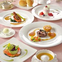 【資料請求】全員貰えるランチ券プレゼント◎