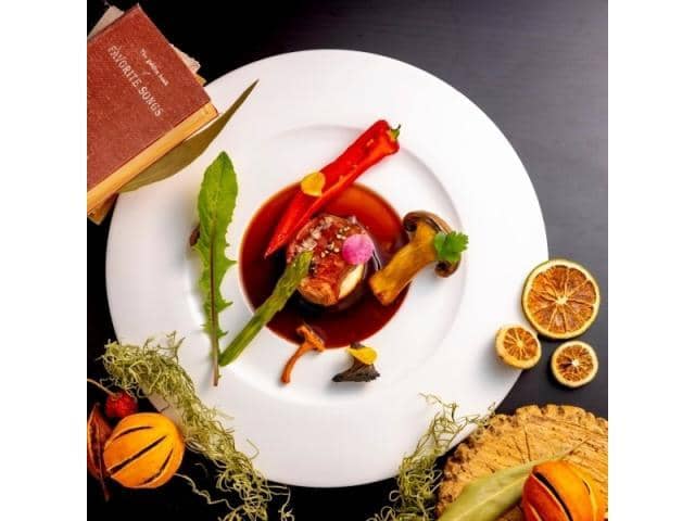 和歌山での結婚式・披露宴は【ラヴィーナ和歌山】で