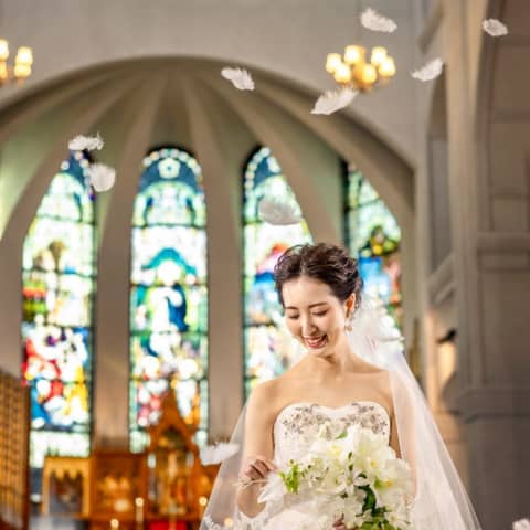 和歌山での結婚式・披露宴は【ラヴィーナ和歌山】で