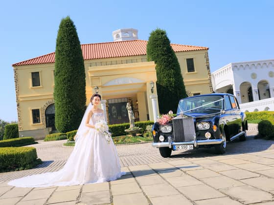 和歌山での結婚式・披露宴は【ラヴィーナ和歌山】で