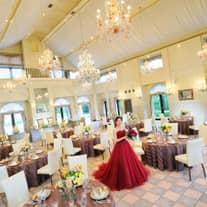和歌山での結婚式・披露宴は【ラヴィーナ和歌山】で