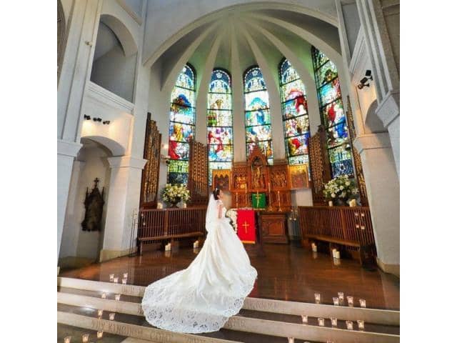 和歌山での結婚式・披露宴は【ラヴィーナ和歌山】で