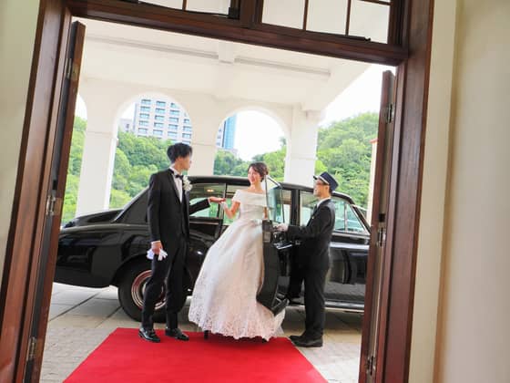 和歌山での結婚式・披露宴は【ラヴィーナ和歌山】で