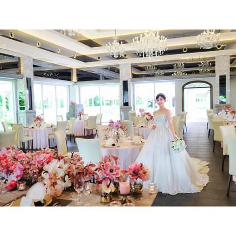 和歌山での結婚式・披露宴は【ラヴィーナ和歌山】で