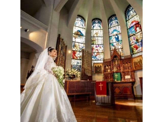 和歌山での結婚式・披露宴は【ラヴィーナ和歌山】で