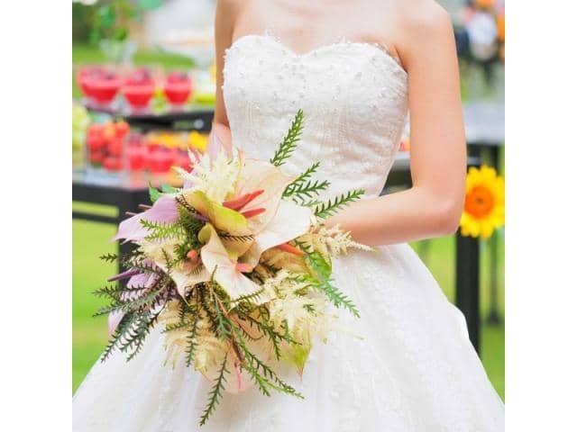 和歌山での結婚式・披露宴は【ラヴィーナ和歌山】で