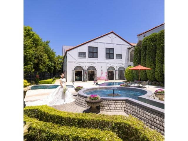 和歌山での結婚式・披露宴は【ラヴィーナ和歌山】で