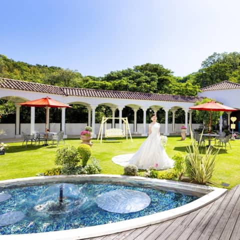 和歌山での結婚式・披露宴は【ラヴィーナ和歌山】で