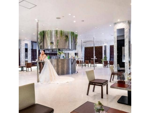 和歌山での結婚式・披露宴は【ラヴィーナ和歌山】で