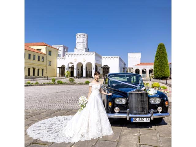 和歌山での結婚式・披露宴は【ラヴィーナ和歌山】で