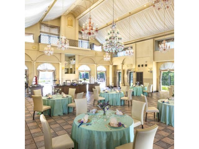 和歌山での結婚式・披露宴は【ラヴィーナ和歌山】で