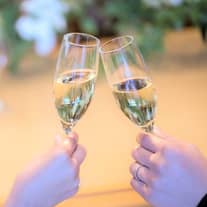 乾杯用スパークリングワインプレゼント