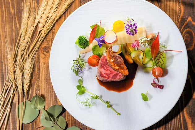  福岡市博多区の結婚式場・ウェディング｜ララシャンス博多の森