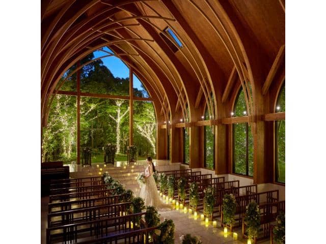  福岡市博多区の結婚式場・ウェディング｜ララシャンス博多の森