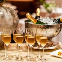 季節のフルーツカクテル&アぺリティフフード プレゼント