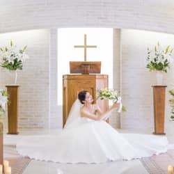 弘前パークホテル｜青森の結婚式場【ウェディングサイト】 "純真無垢"の花言葉をもつ百合の花