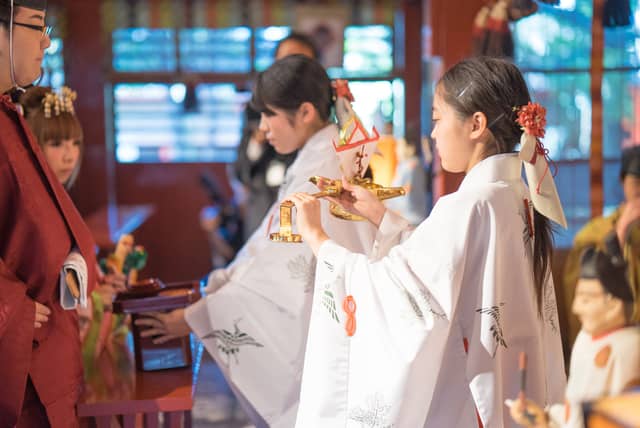 冠稲荷神社　宮の森迎賓館ティアラグリーンパレス