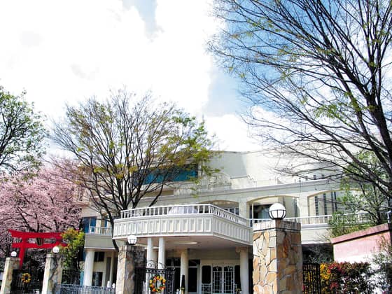 冠稲荷神社　宮の森迎賓館ティアラグリーンパレス