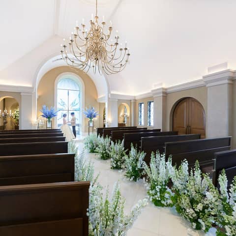 《平日限定フォト洋装3着プラン》ドレス2着撮影＊ヘアメイクチェンジ付き