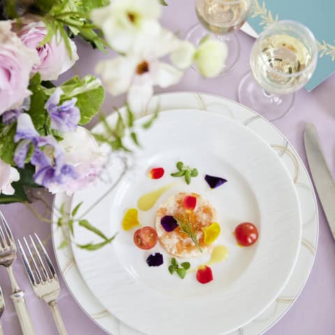 《～25年10月■洋装フォト＆会食プラン》ご家族も撮影参加OK！