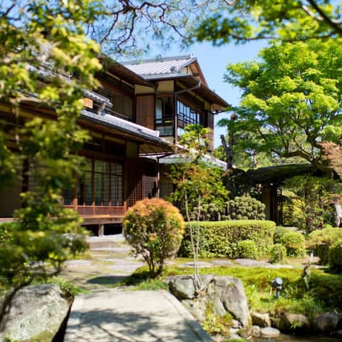 京都東山の結婚式場 【桜鶴苑（おうかくえん）】